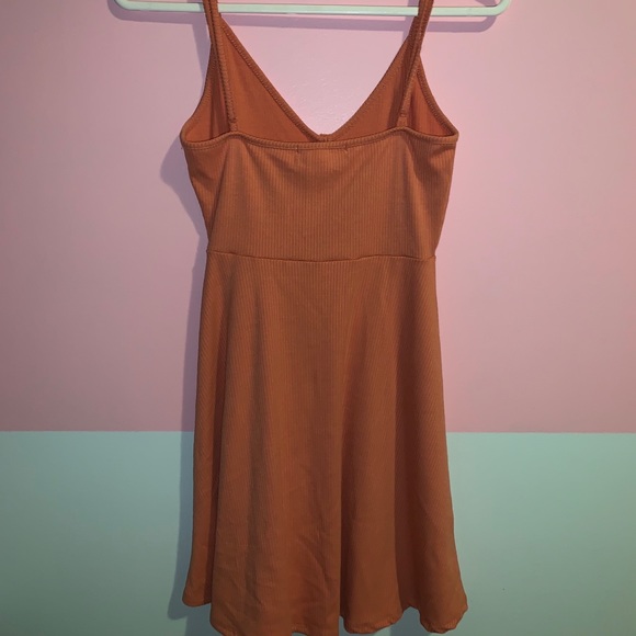 Tangerine orange dress 🍊 - Picture 4 of 5